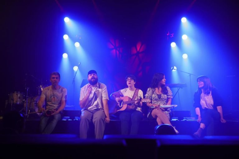 Igualdade e liberdade cantam-se “Ainda mais alto!” no teatro Lu.Ca em Lisboa