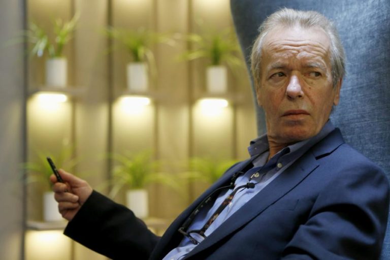 Romancista britânico Martin Amis morreu aos 73 anos na sua casa nos EUA