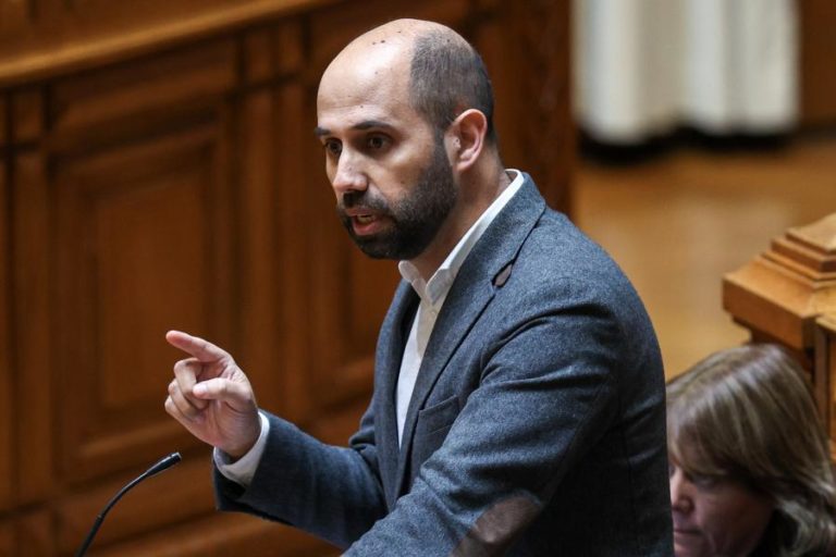 BE quer ouvir Costa e responsáveis das ‘secretas’ na comissão de inquérito à TAP