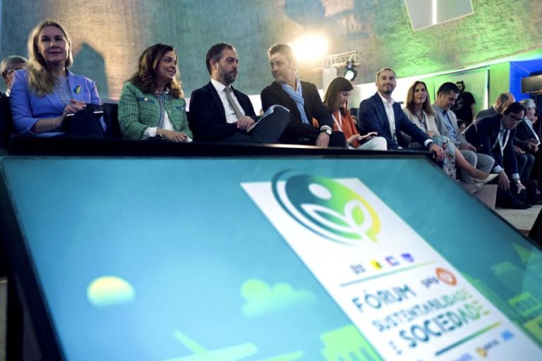 Bruxelas elogia trabalho de Portugal nas renováveis ‘offshore’ e no hidrogénio