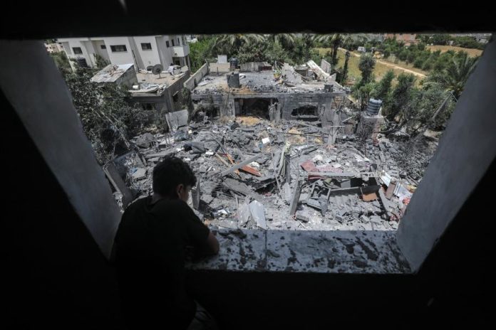 40770130.jpg