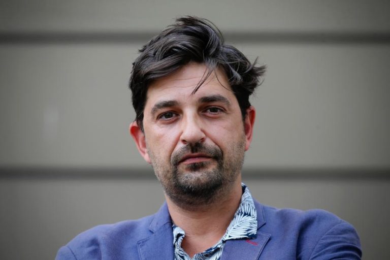 “Catarina e a beleza de matar fascistas” vence prémio de melhor peça estrangeira em França