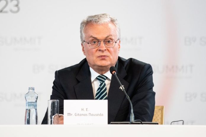 40914256.jpg