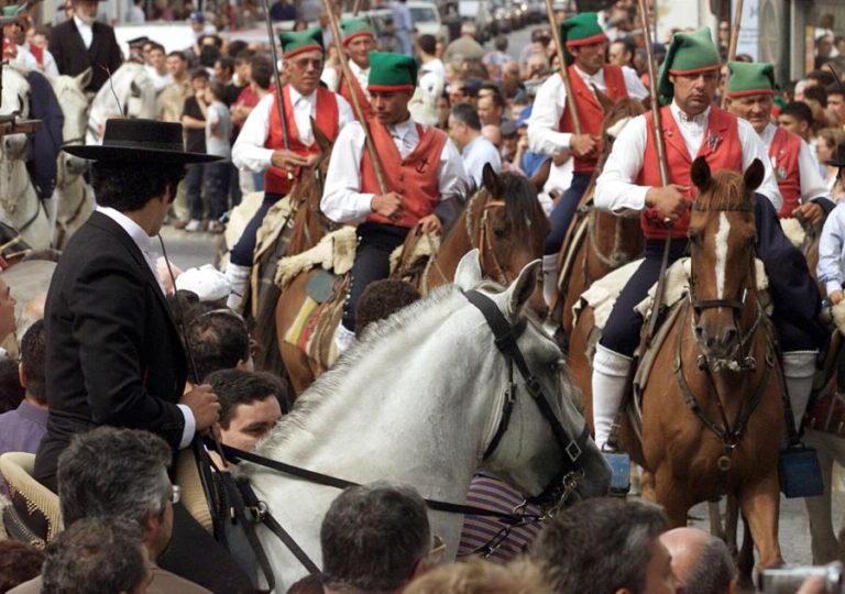 Festa do colete encarnado entra em consulta pública para Património Imaterial