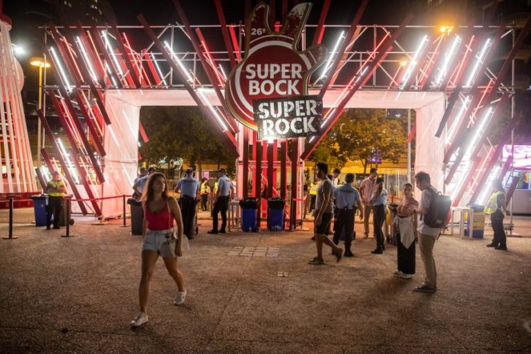 Festival de música SBSR regressa mesmo ao Meco em Sesimbra a partir de quinta-feira