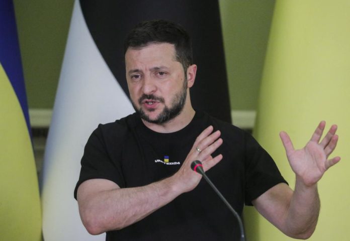 40893176.jpg