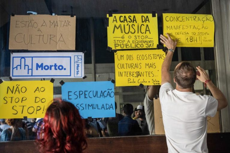 Câmara do Porto impõe segurança, horários de funcionamento e acordo total para reabrir Stop