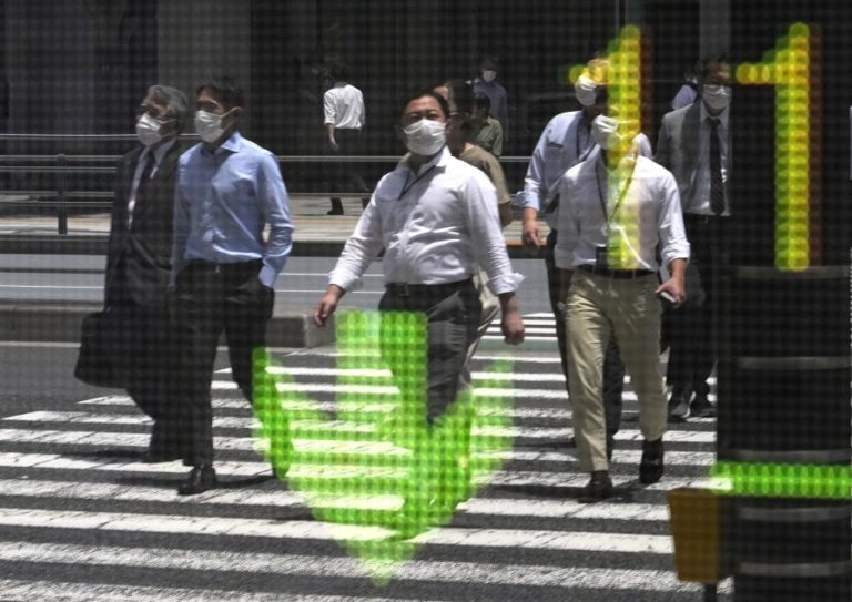 Bolsa de Tóquio abre a perder 0,89%