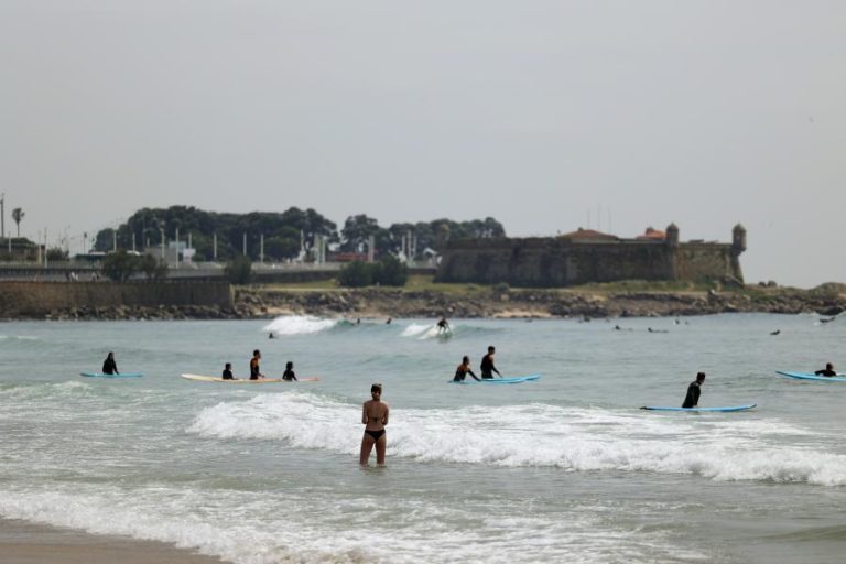 Zero alerta para agravamento da qualidade da água nas praias nesta época balnear