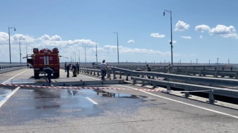 Rússia diz ter intercetado ataque a ponte da Crimeia