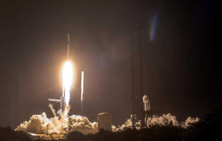 NASA e SpaceX Crew-7 chegam à Estação Espacial Internacional com sucesso