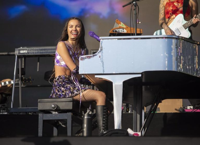 Cantora norte-americana Olivia Rodrigo estreia-se em Portugal em junho de 2024
