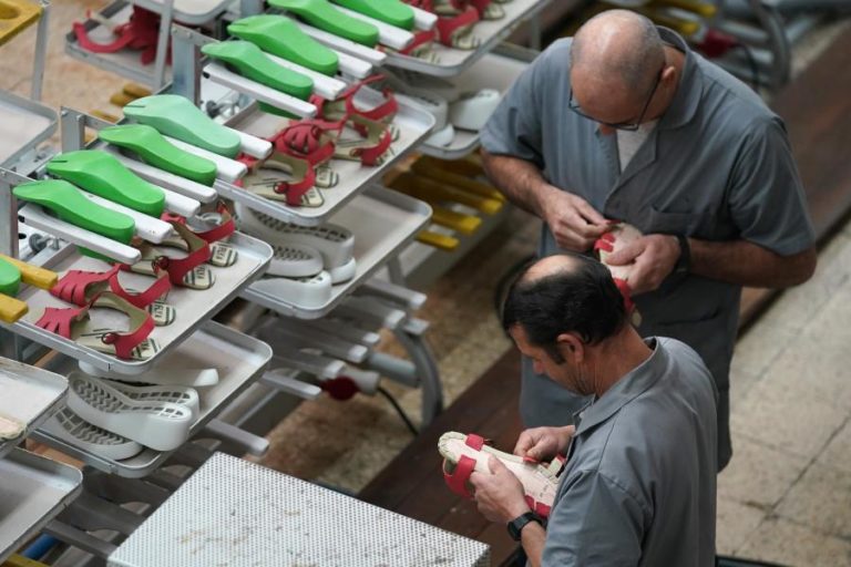 ‘Cluster’ do calçado retoma aposta internacional e leva perto de 80 empresas a Milão