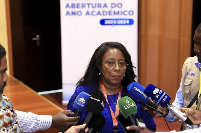Ministra desvaloriza possível greve no ensino superior angolano