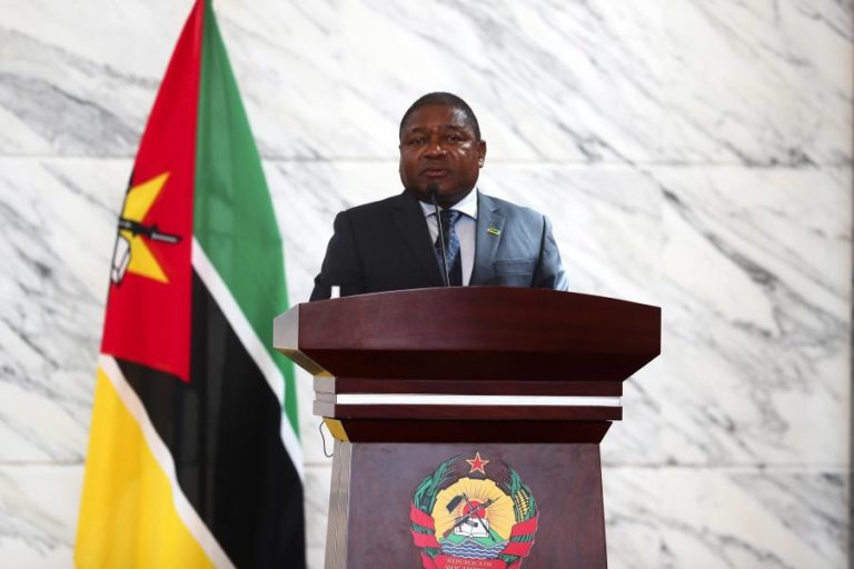 Presidente de Moçambique revela pedido de ajuda do Azerbaijão para paz em Nagorno-Karabakh