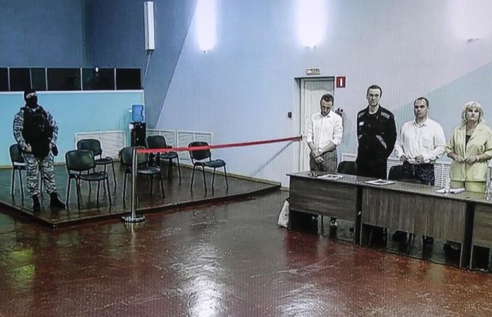 41296769.jpg