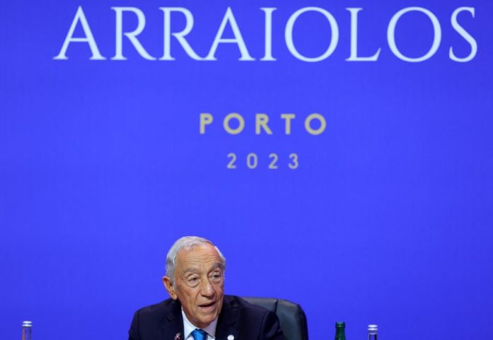 41630211.jpg