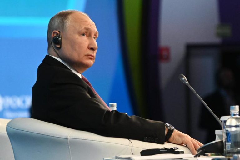 Putin pede aos EUA para não agravarem situação em Israel