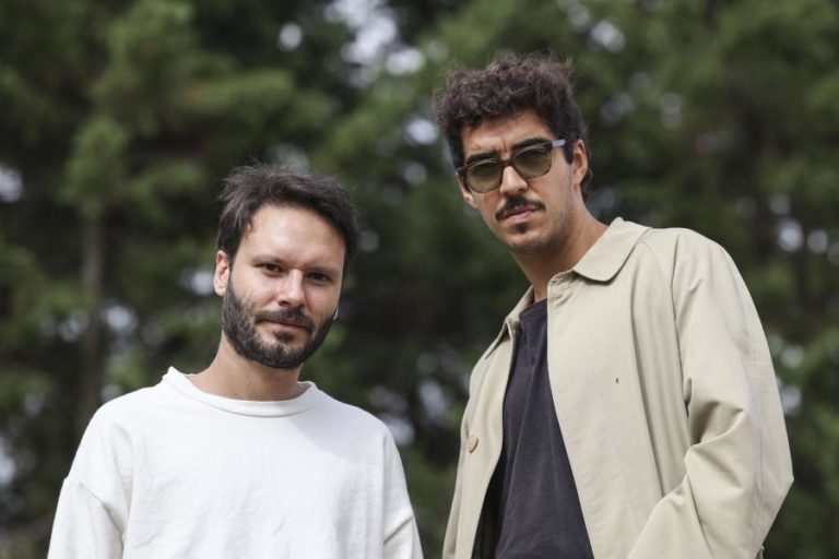 Janeiro e Paulo Novaes editam juntos álbum unidos pela mesma visão do mundo e da música