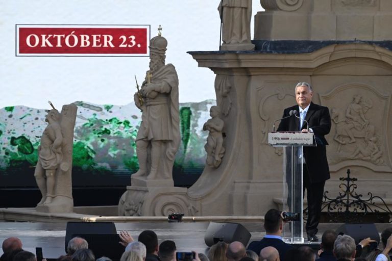 Orban compara adesão da Hungria à UE a quatro décadas de domínio soviético