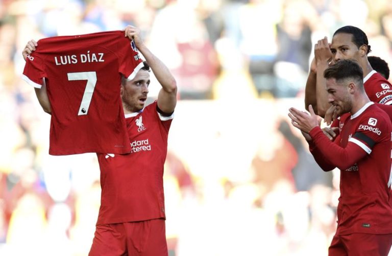 Diogo Jota marca e Liverpool vence com dedicatória a Luis Díaz