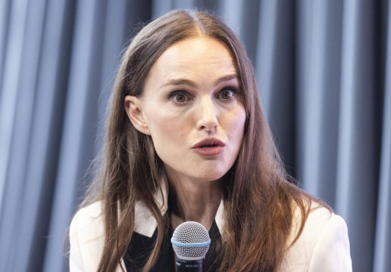 Natalie Portman estava aterrorizada por filmar com Julianne Moore em “May December”