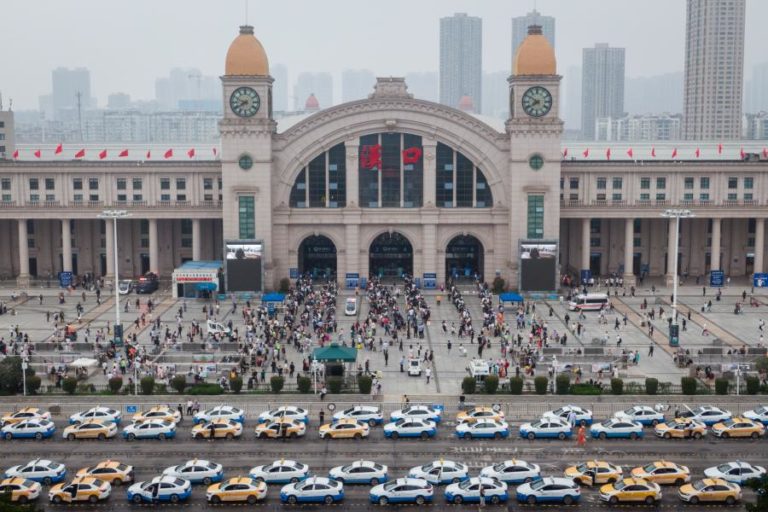 China cria sistema de verificação ‘online’ de bilhetes de comboio para estrangeiros
