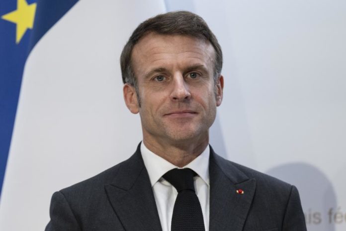 41848749.jpg