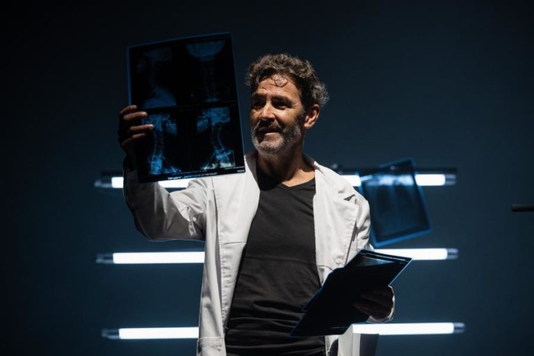 João Reis e Nuno Aroso estreiam “Radiografia” no Teatro Aveirense