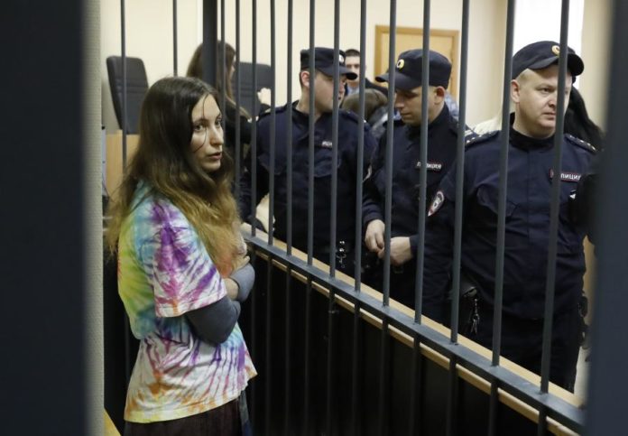 41853722.jpg