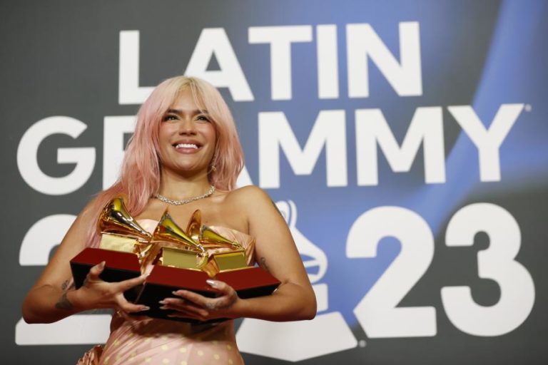 Grammy Latinos de Melhor Álbum, Gravação e Canção para Karol G., Lafourcade e Shakira