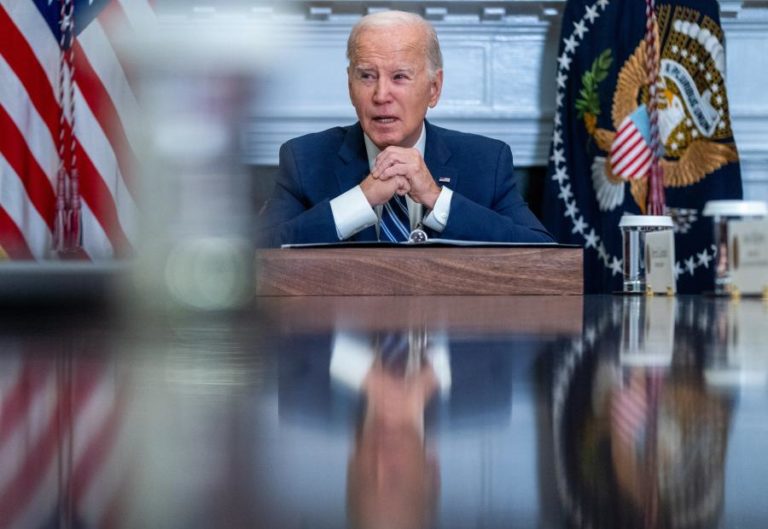 Biden afirma que acabar com a violência contra as mulheres é a causa da sua vida