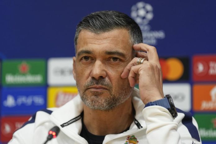 41912804.jpg