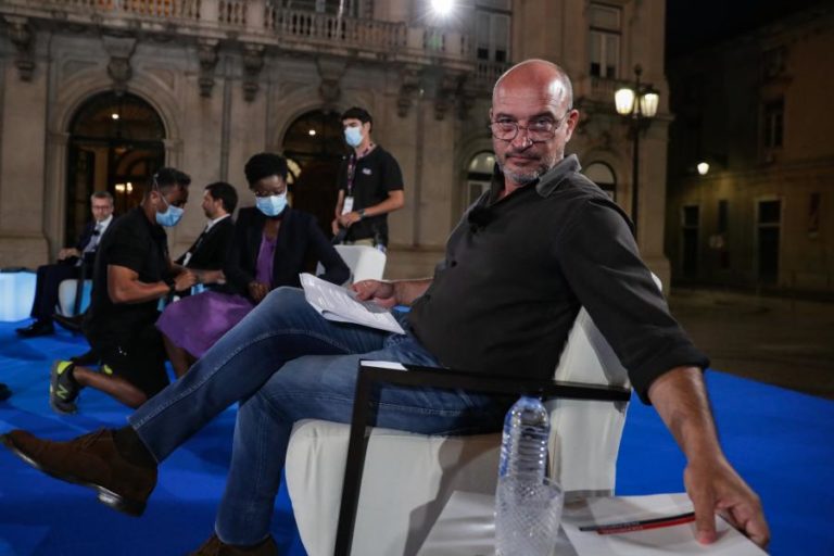 Apresentador Nuno Graciano morre aos 54 anos