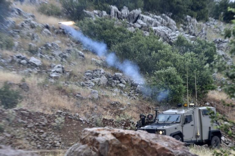 Exército israelita lança ataque total às posições do Hezbollah no sul do Líbano