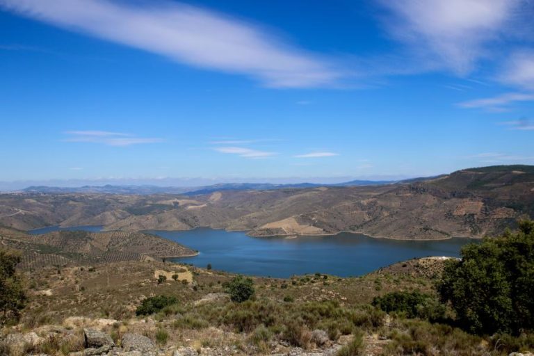 Armazenamento de água subiu em seis bacias e diminuiu em cinco no fim de novembro