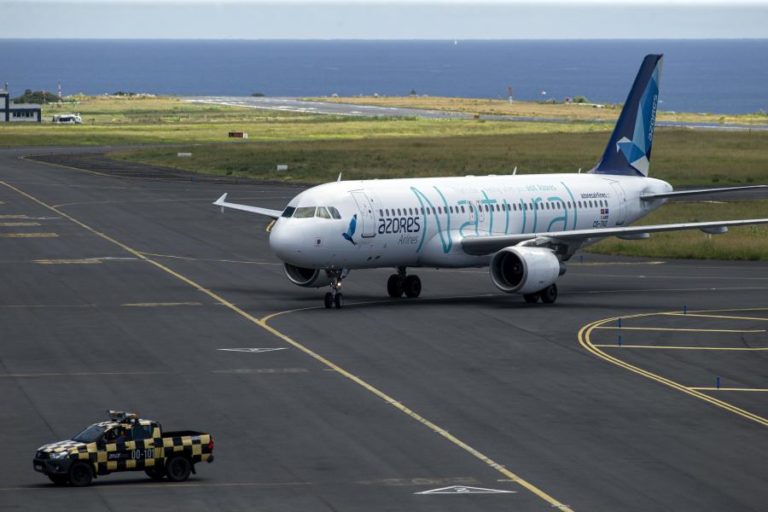 Sindicato de pilotos satisfeito com suspensão da privatização da Azores Airlines