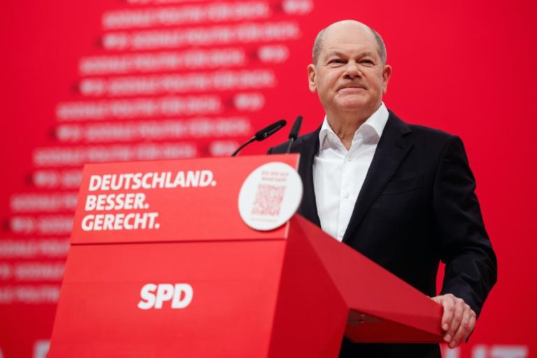 Scholz diz que guerra na Ucrânia pode durar até 2025 e garante apoio da Alemanha