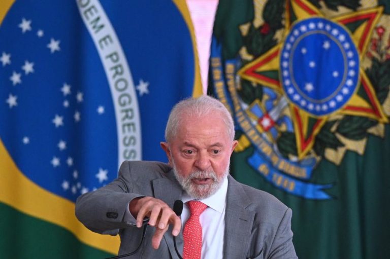 Presidente brasileiro quer “restaurar a paz” face ao “ódio” que dividiu o país
