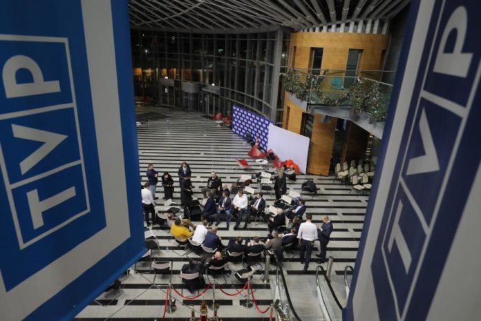 42032392.jpg