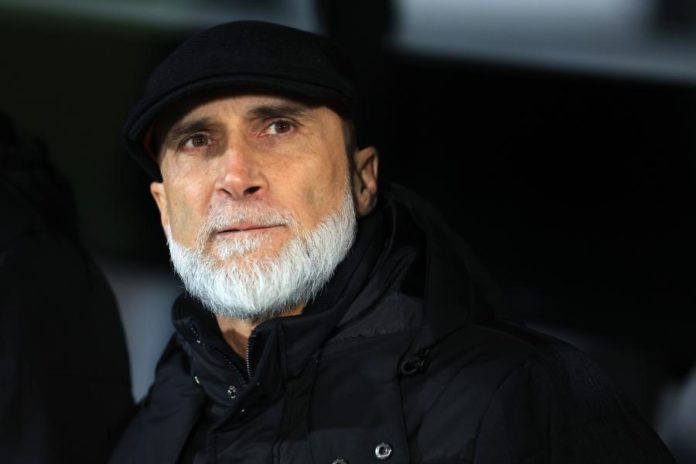 42129643.jpg