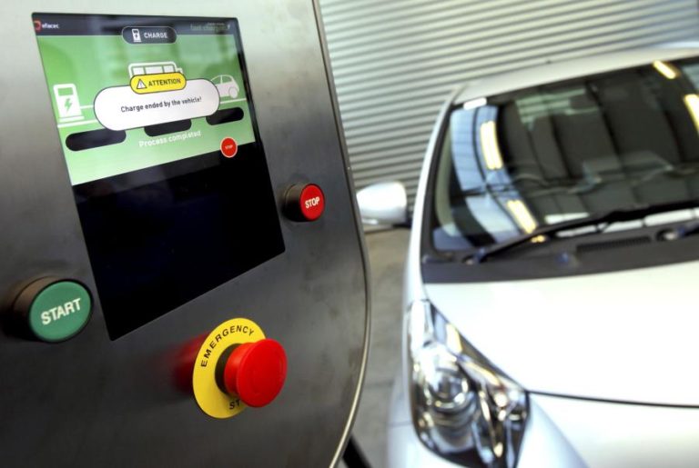 Baterias lítio-metal podem duplicar autonomia de carros elétricos