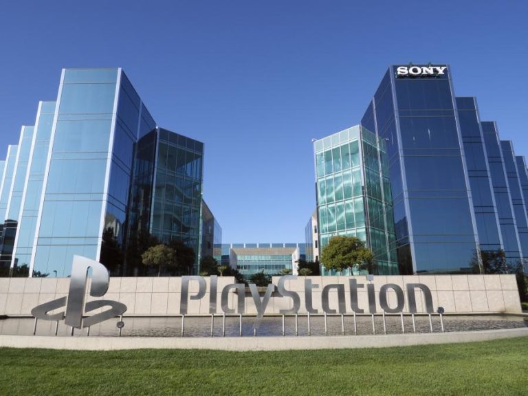 Sony Interactive Entertainment despede 900 trabalhadores em todo o mundo