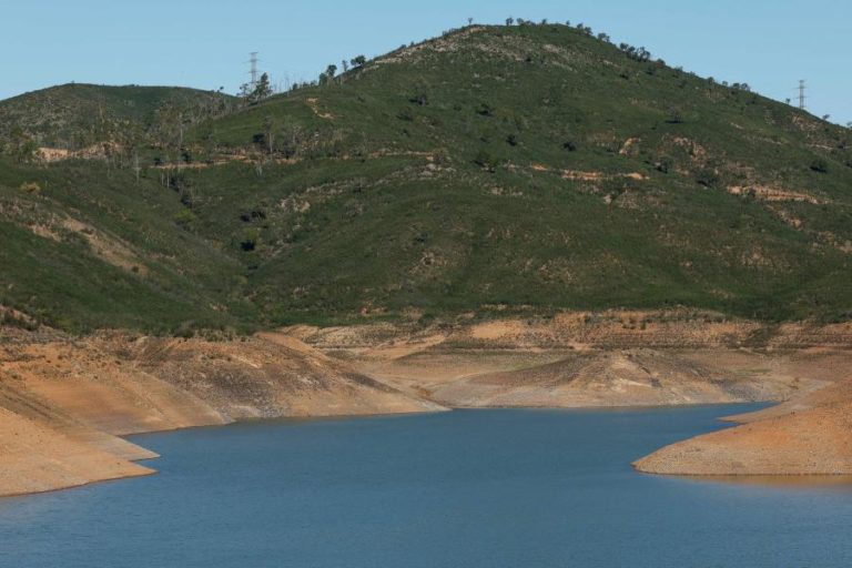 Quantidade de água subiu em 11 bacias hidrográficas e desceu em uma em janeiro