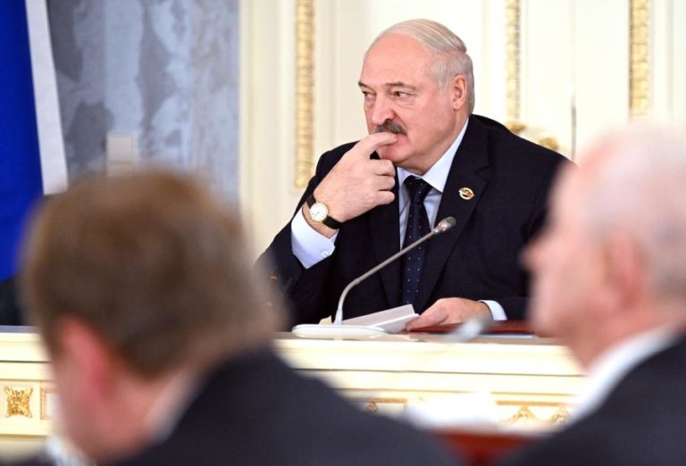 Lukashenko anuncia recandidatura às presidenciais de 2025 na Bielorrússia