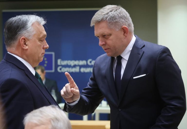 Líderes europeus chegam a acordo sobre apoio financeiro de 50 mil ME à Ucrânia