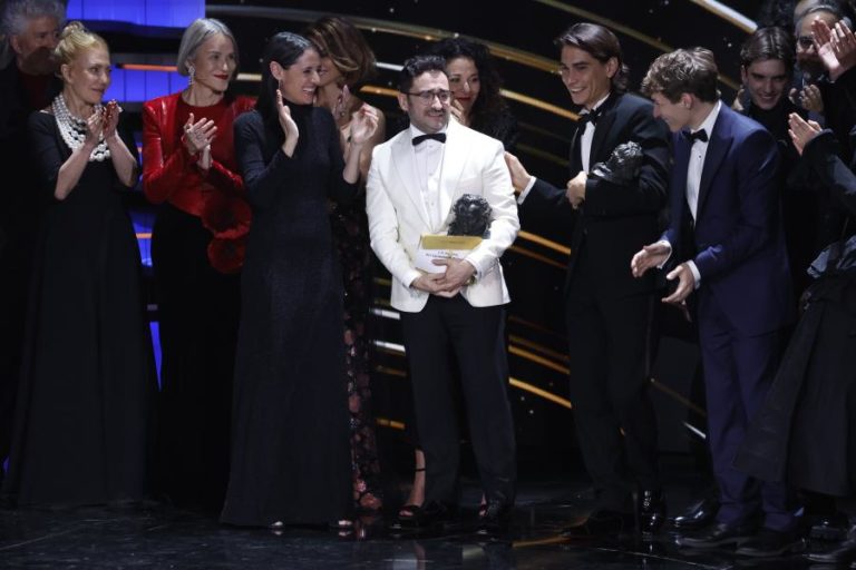 “A Sociedade da Neve” ganha 12 prémios Goya, incluindo melhor filme