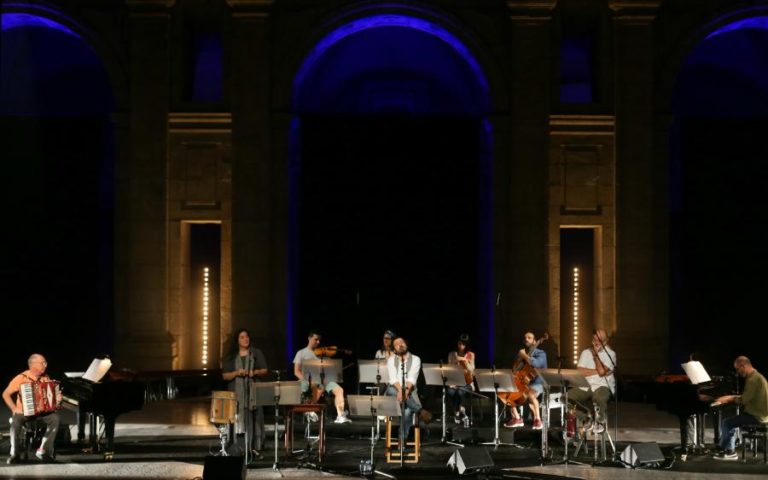 Universos de José Afonso e Vinicius reunidos em palco por Mônica Salmaso e José Pedro Gil