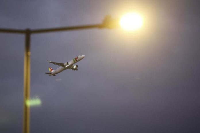 40094850.jpg