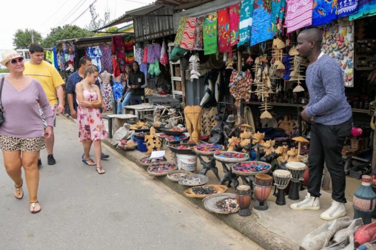 Moçambique espera 225 mil viajantes de fora do país durante a Páscoa
